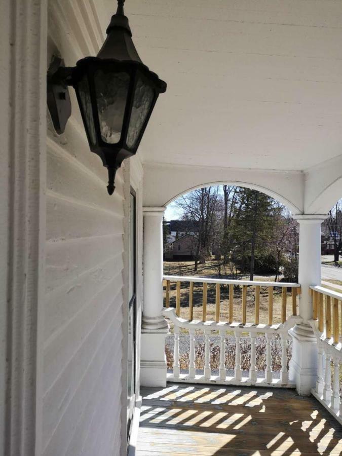 By The River B&B Fredericton Exterior photo