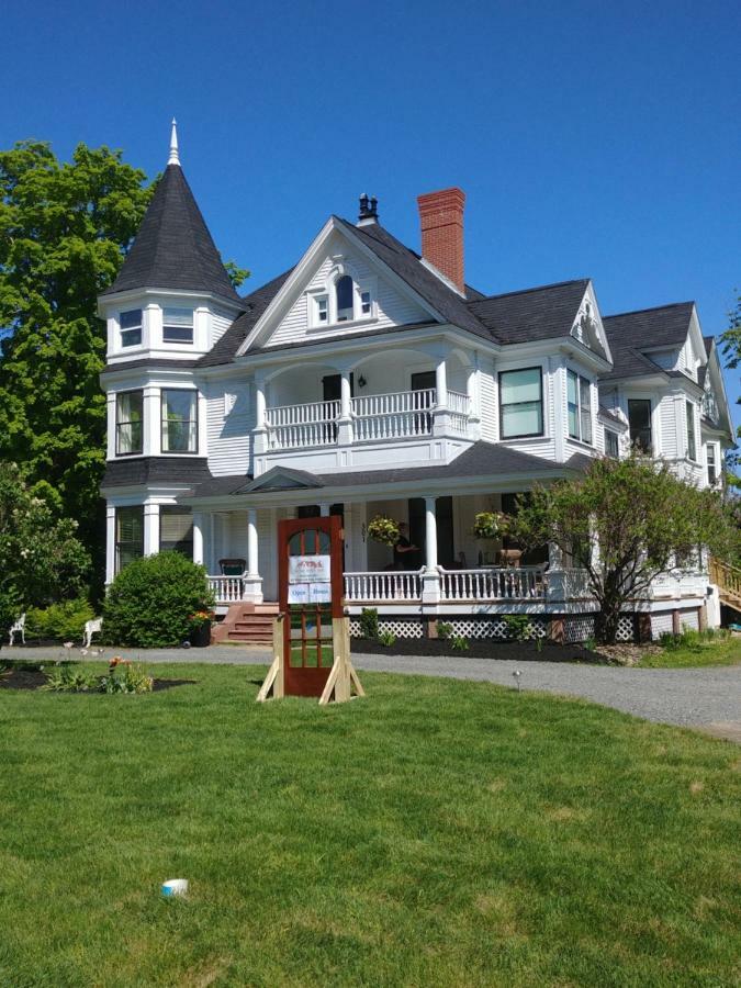 By The River B&B Fredericton Exterior photo